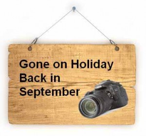 summer holiday sign